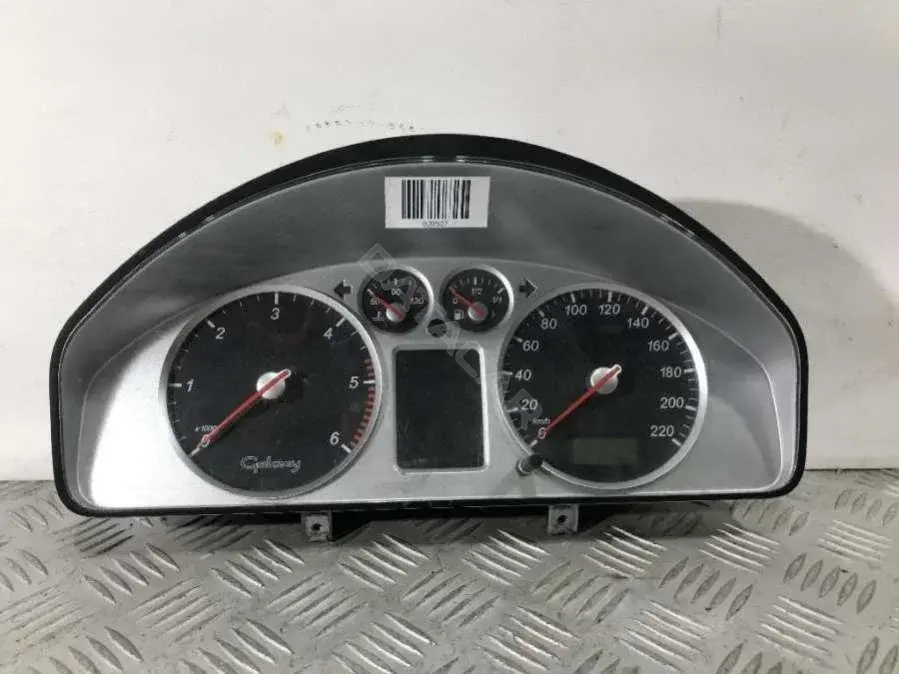 Панель приборов 7M3 920 800 H