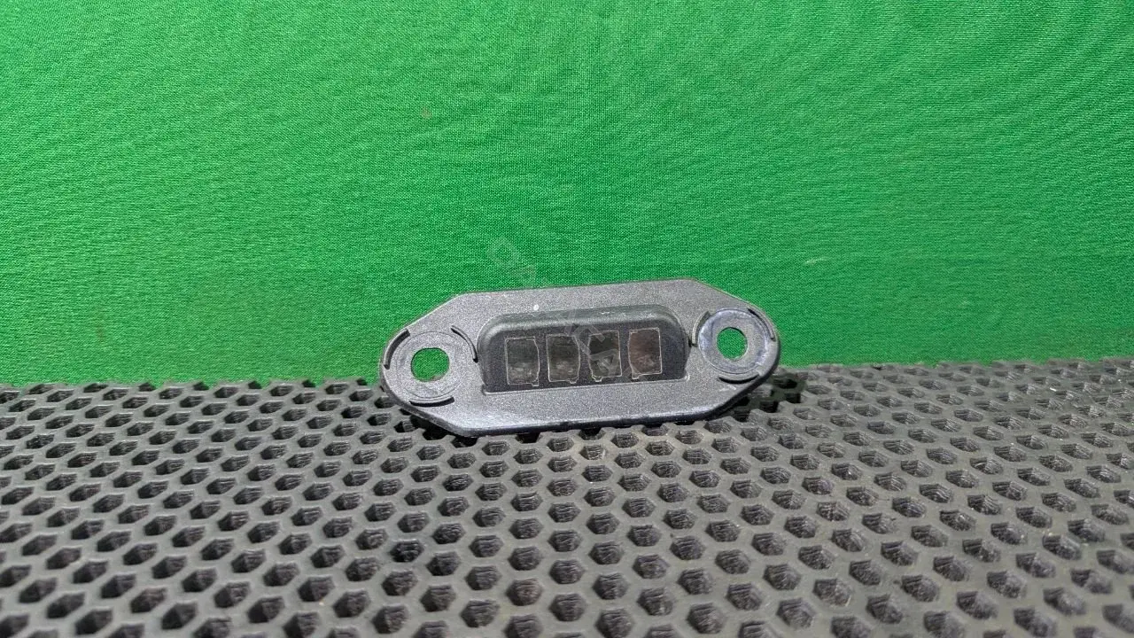 Концевик двери ET76 14A658 DB