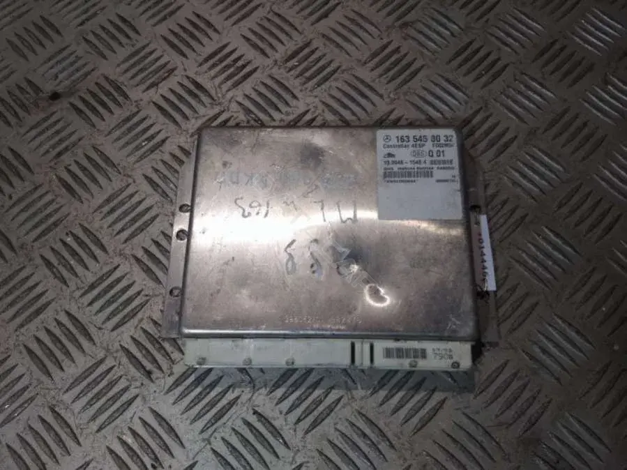 Блок управления АБС 1635453032
