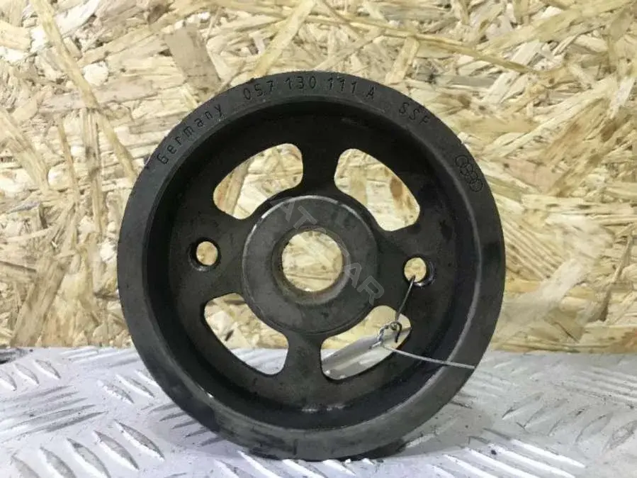 Шкив ТНВД 057 130 111 A