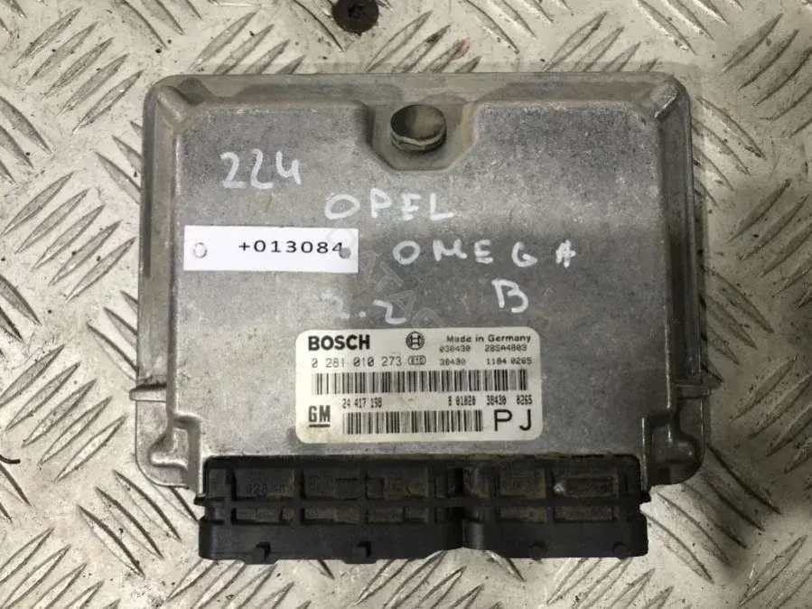 Блок управления двигателем 0 281 010 273, 24 417 198