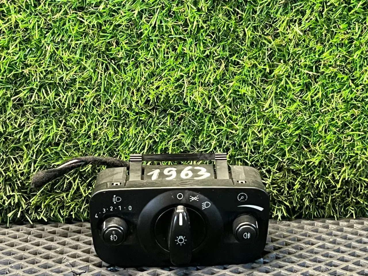 Переключатель подрулевой 6G9T13A024AD