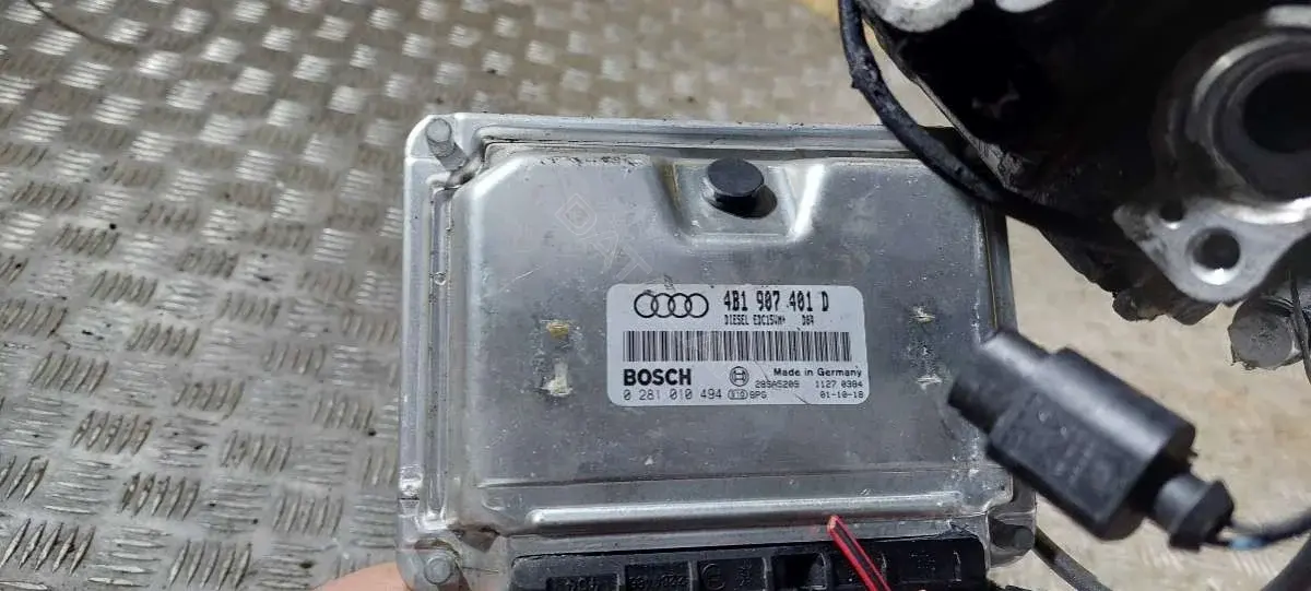 Блок управления двигателем 0281010494, 4B1907401D