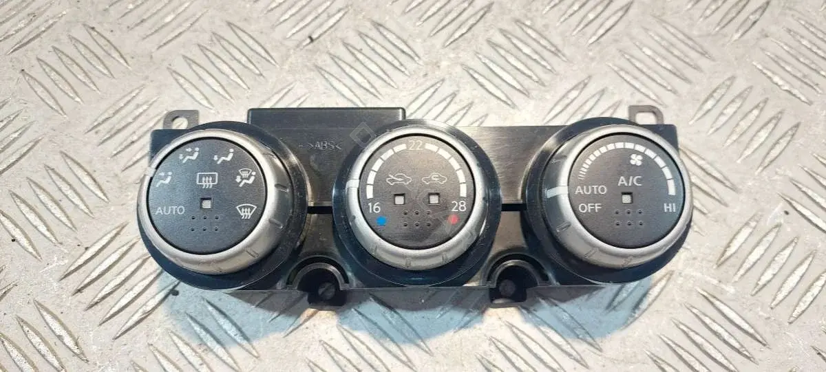 Блок управления климат-контролем 27500C000