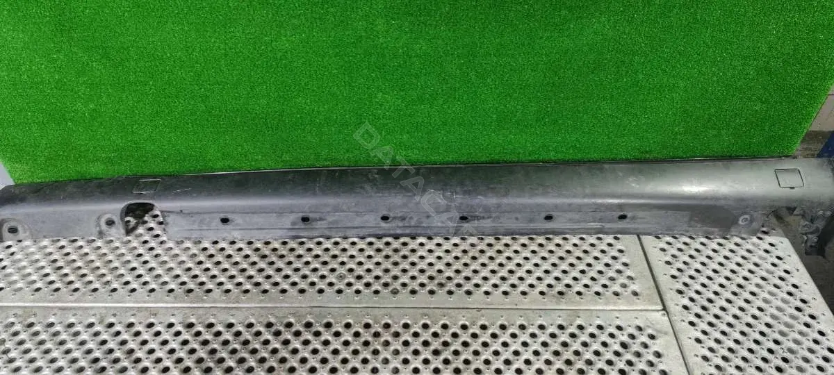 Накладка на порог A 220 690 01 40