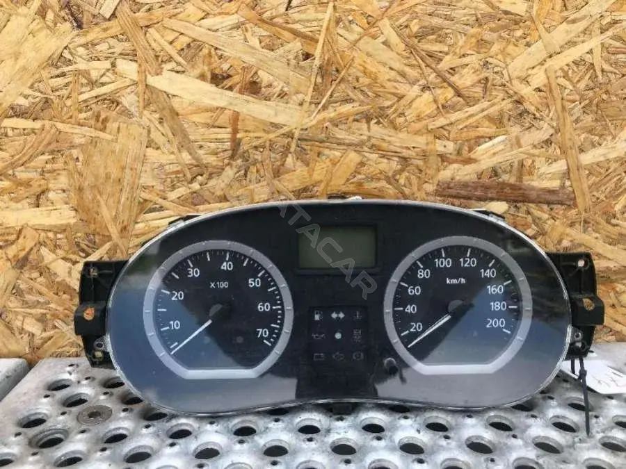 Панель приборов 8200377739