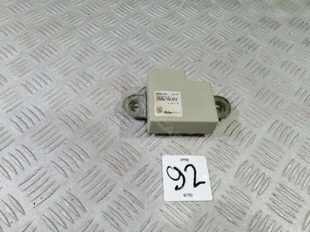 Усилитель антенны 693502401