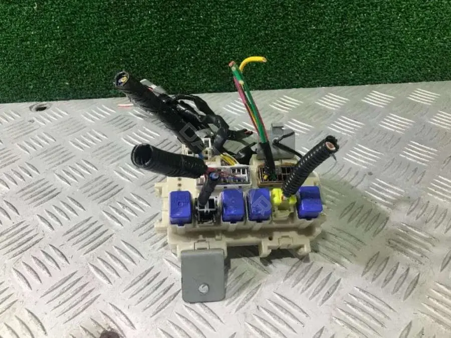 Блок предохранителей C0148 JY00A