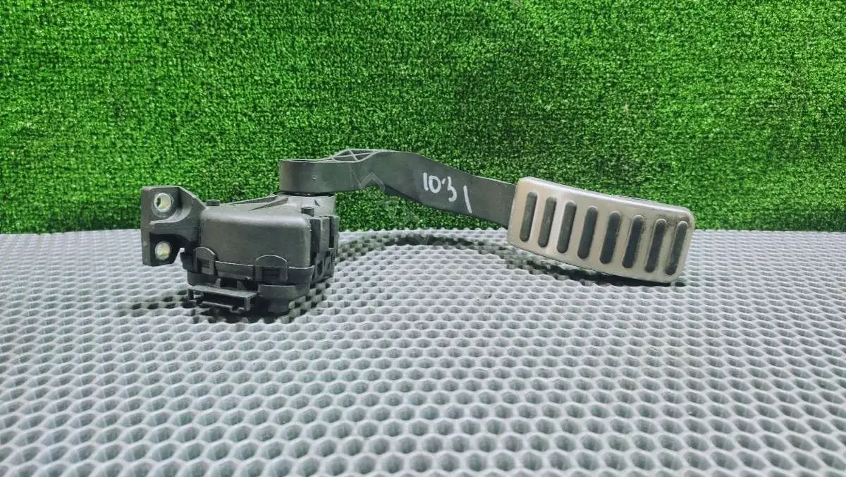 Педаль газа 3D1721503N