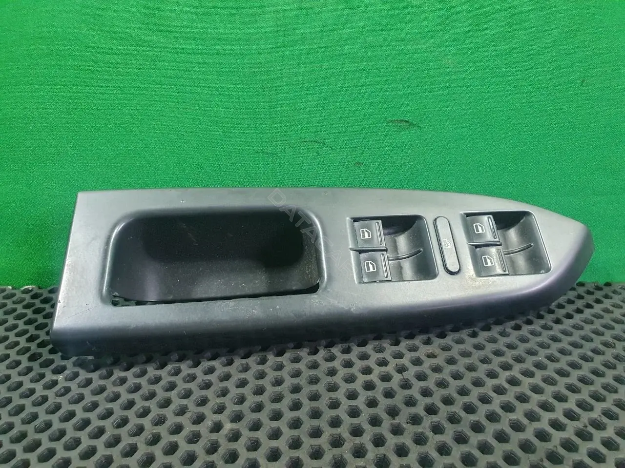 Блок управления стеклоподъемниками 1K4 959 857B, 1T1 867 371H