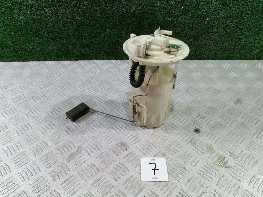 Датчик уровня топлива 8200288808