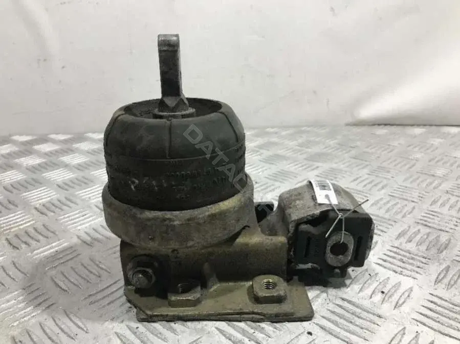 Подушка КПП 7M0 199 131
