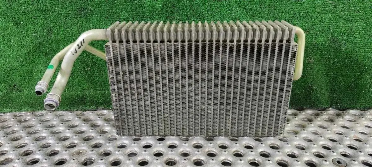 Испаритель кондиционера A 211 830 01 58