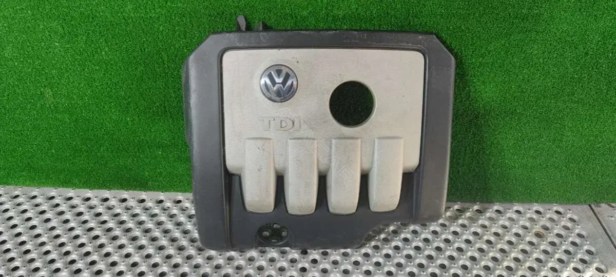 Декоративная крышка двигателя 03G 103 925 BF, 03G 103 925 BG, 03G 103 925 BP
