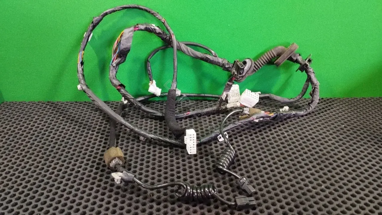 Проводка крышки багажника 91900-26032