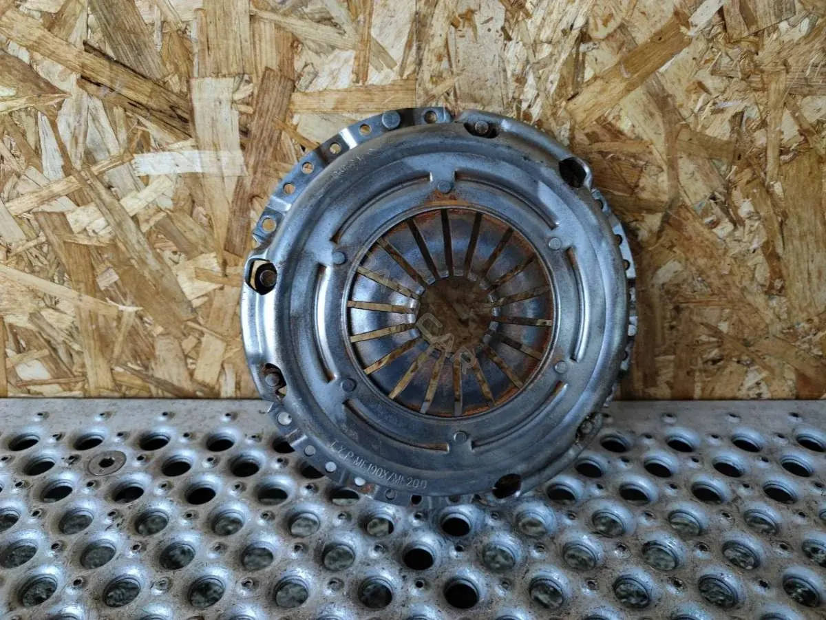 Корзина сцепления MF190X, MF200