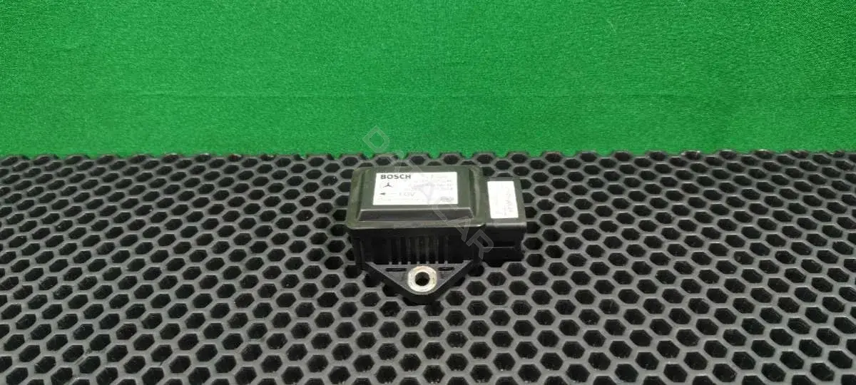 Датчик ускорения 0 265 005 246, A 002 542 66 18
