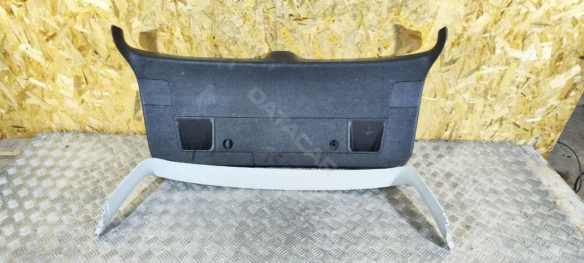 Обшивка крышки багажника 3c9867603a, 3c9867605d