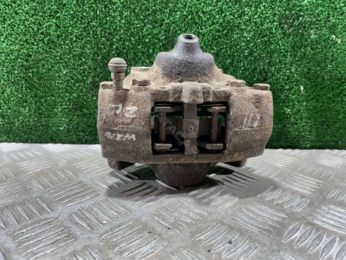 Суппорт тормозной 64450373