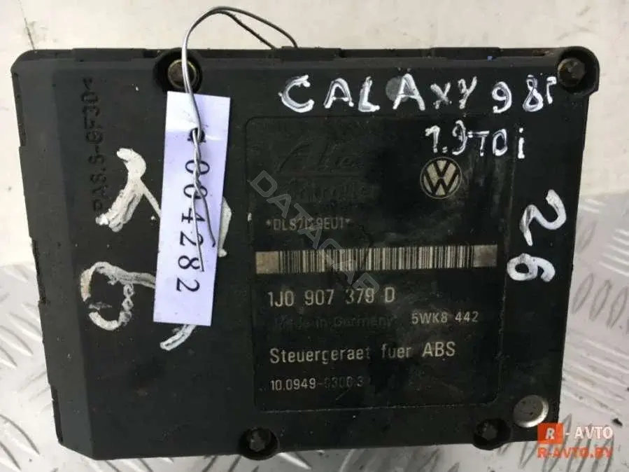 Блок управления АБС 1J0 907 379 D