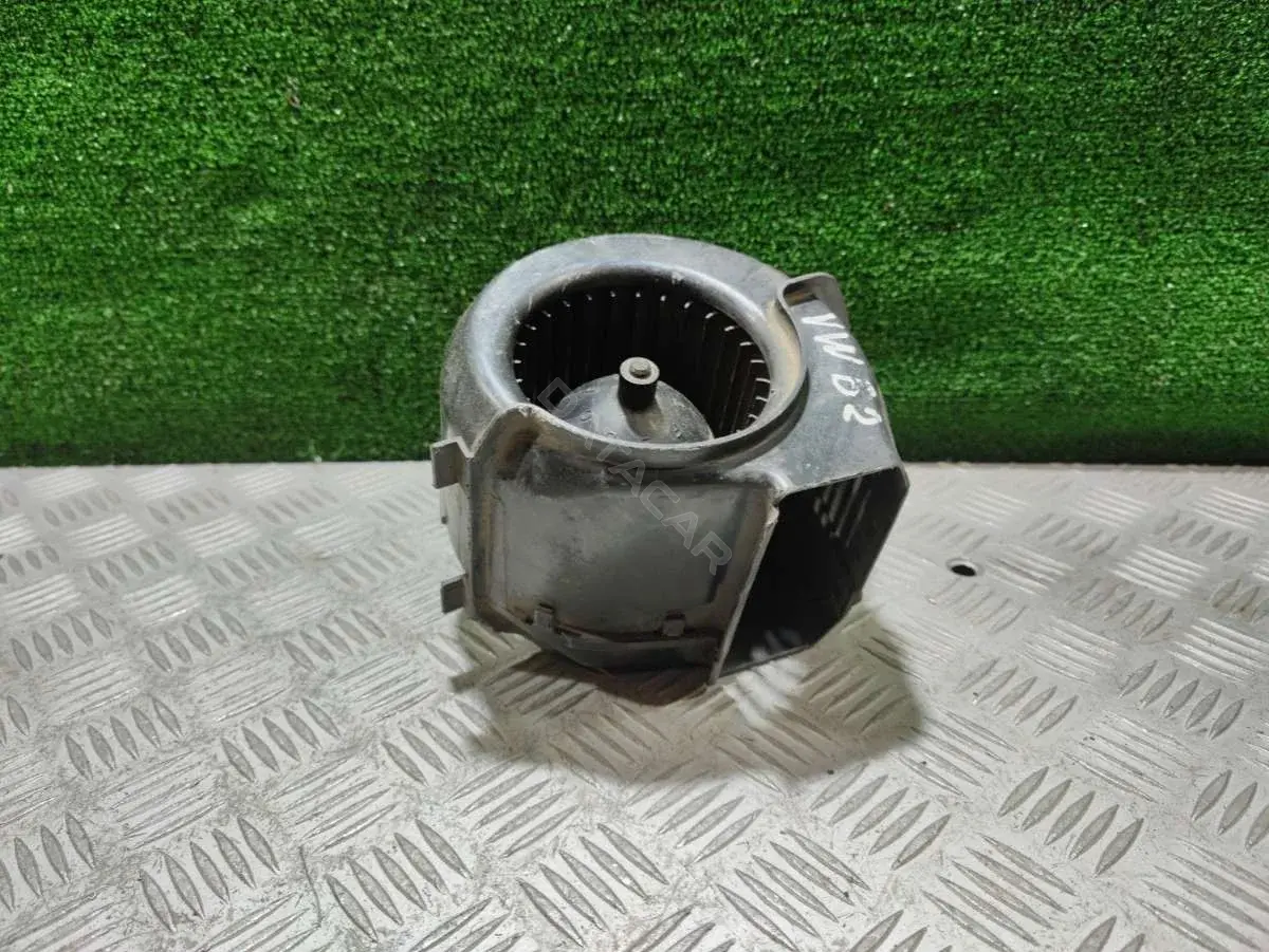 Моторчик печки 251 819 015