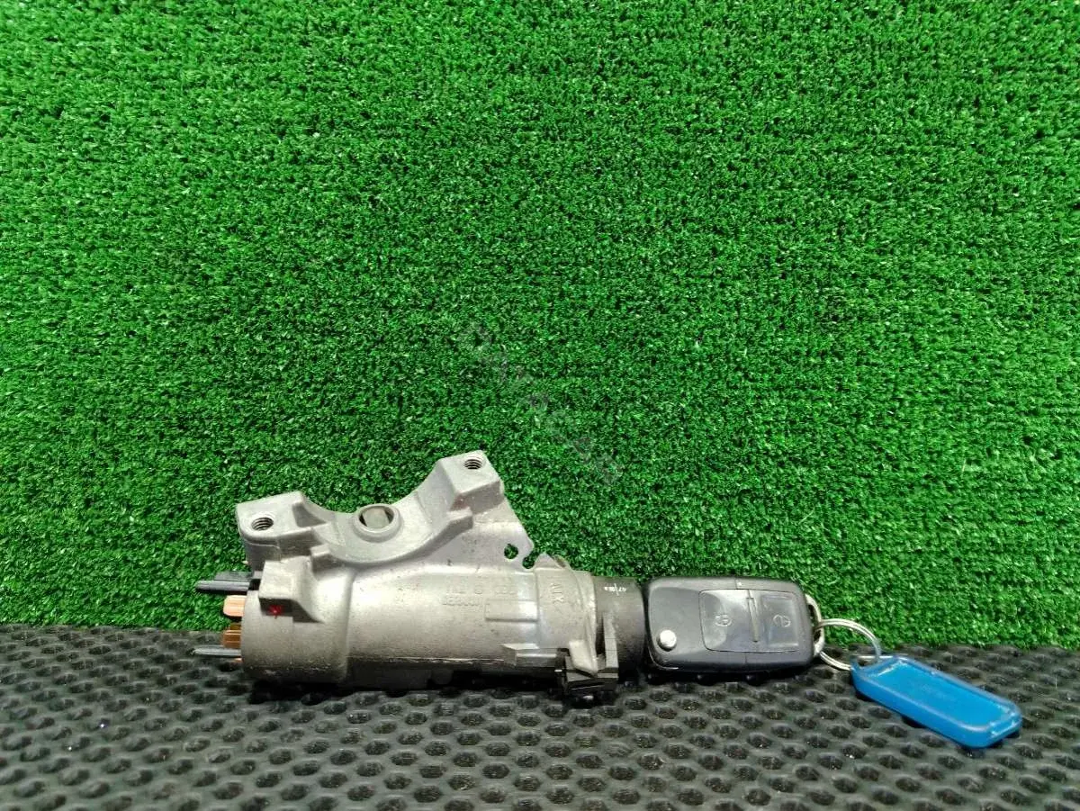 Замок зажигания 4B0 905 851 C