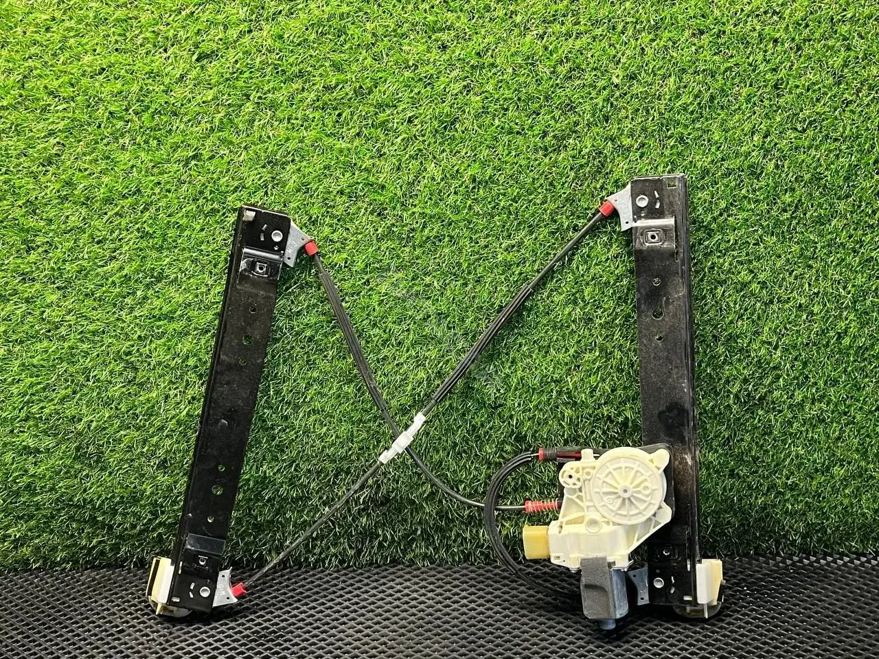 Стеклоподъемник 0 130 822 287