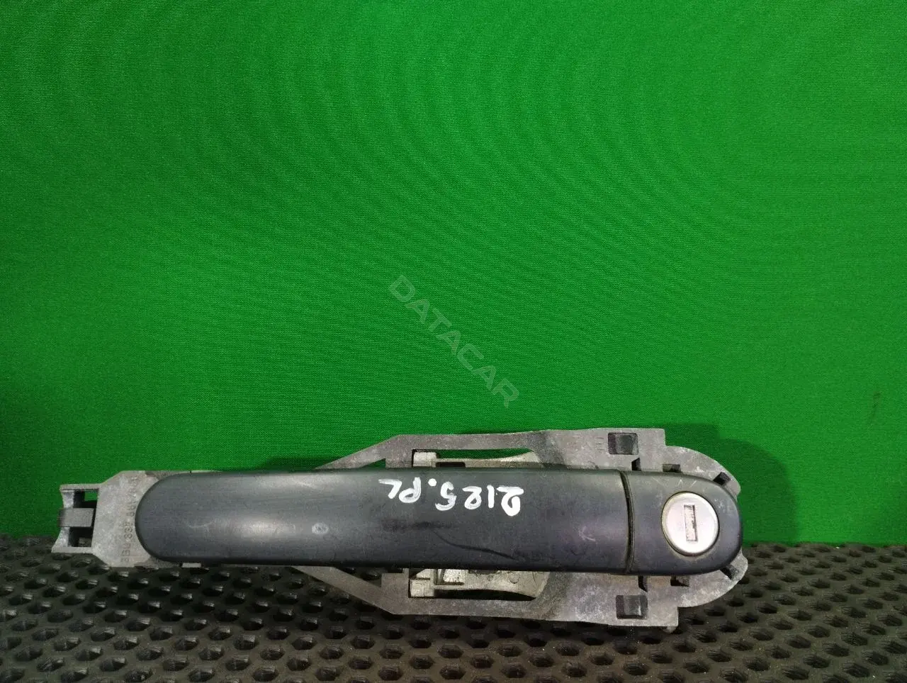 Ручка двери 3B0 835 885
