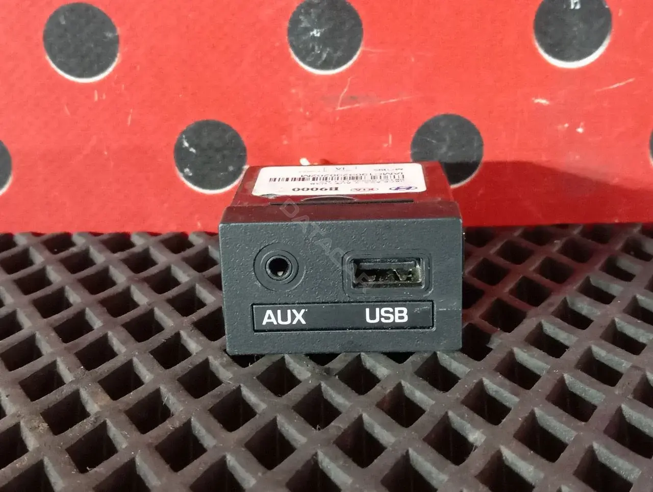 Разъем AUX / USB 96120-B9000, IAMC1908200262M