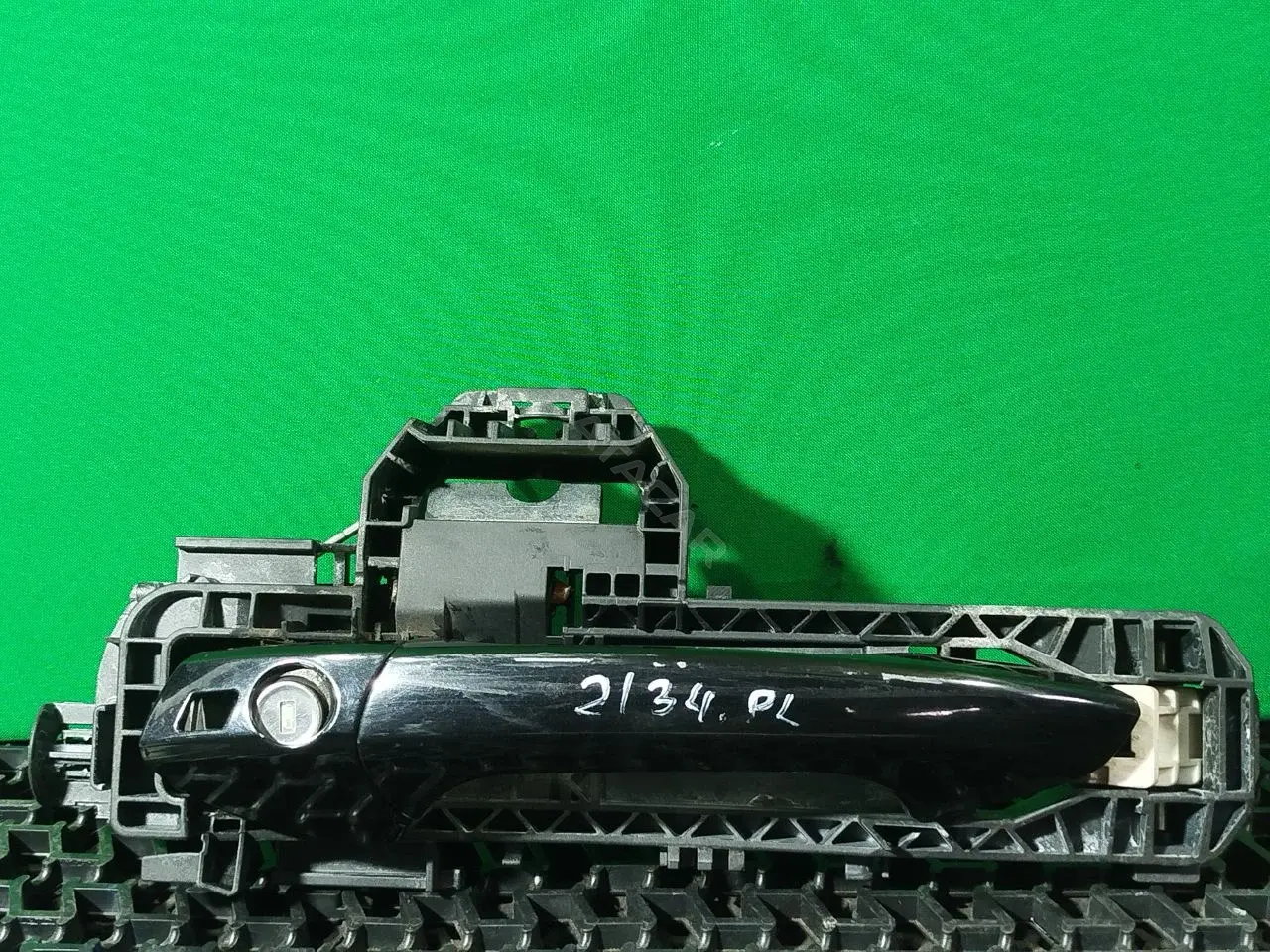 Ручка двери A204 760 15 34, A 3584 01