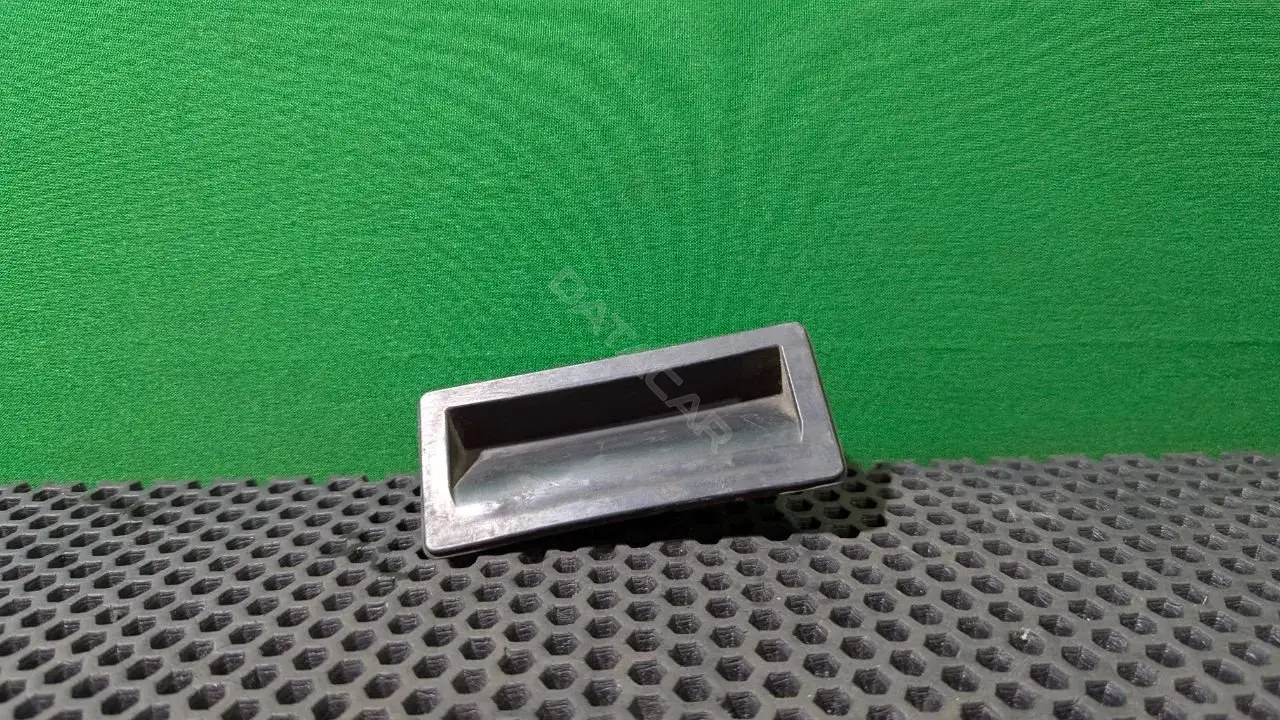 Ручка крышки багажника 5N0 827 566 B