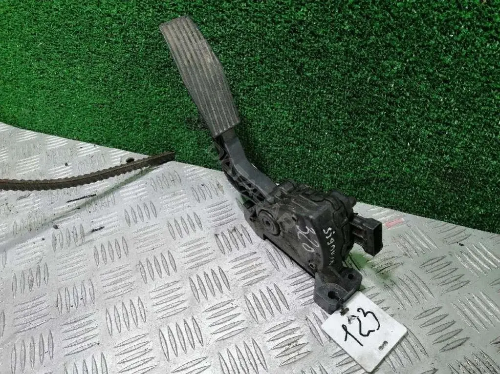 Педаль газа 9 186 725