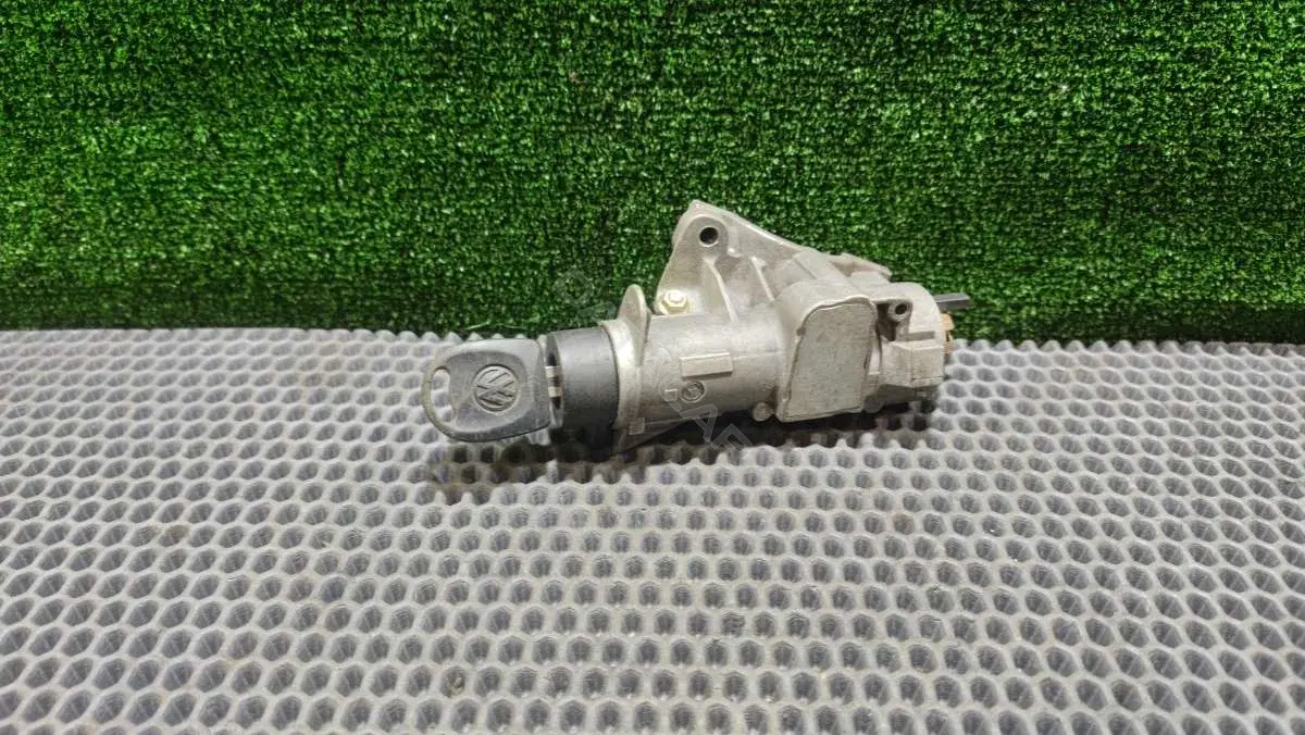 Замок зажигания 4B0 905 851 C