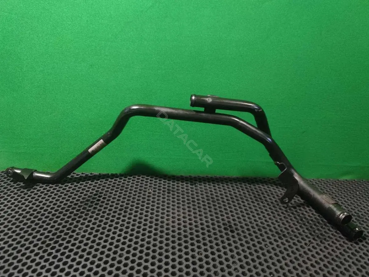 Патрубки системы охлаждения 7L6 121 070 D