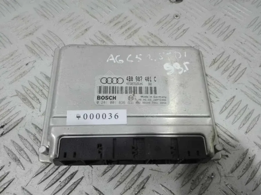 Блок управления двигателем 0 281 001 836, 4B0 907 401 C