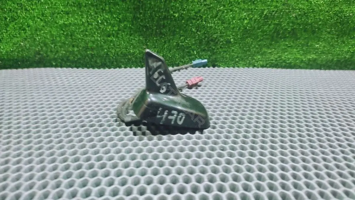 Антенна 4F0035503