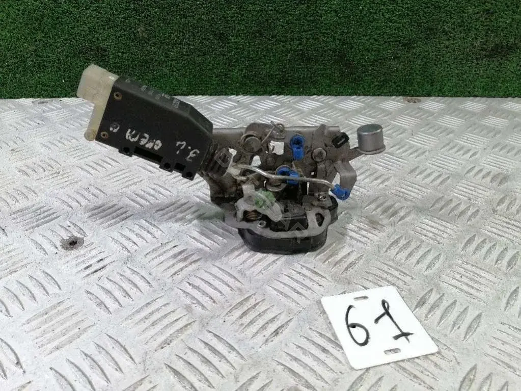 Замок двери 90493703