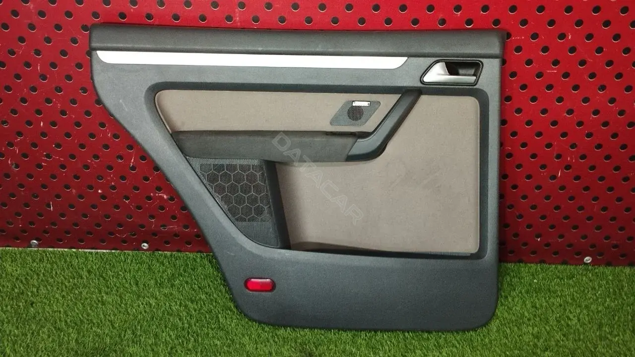 Дверная карта 1T0867211022