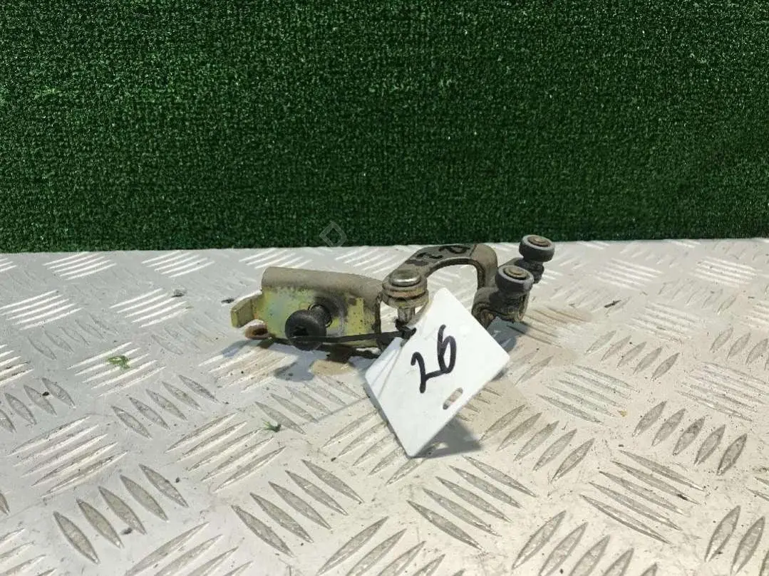 Ролик двери сдвижной 9017601347