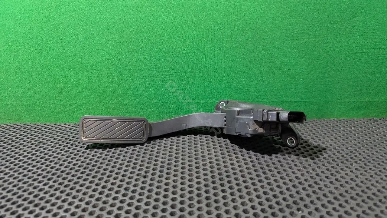 Педаль газа 8V21 9F836 AB