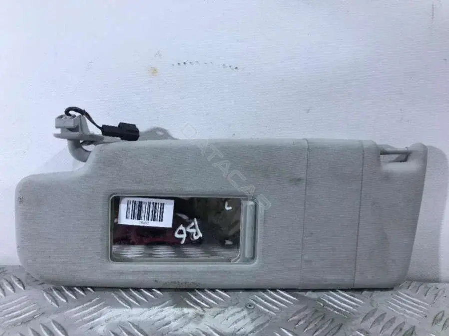 Козырек солнцезащитный 1K0 857 551