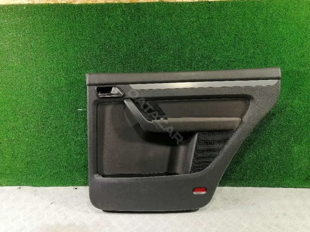 Дверная карта 1T0 867 212 022 R