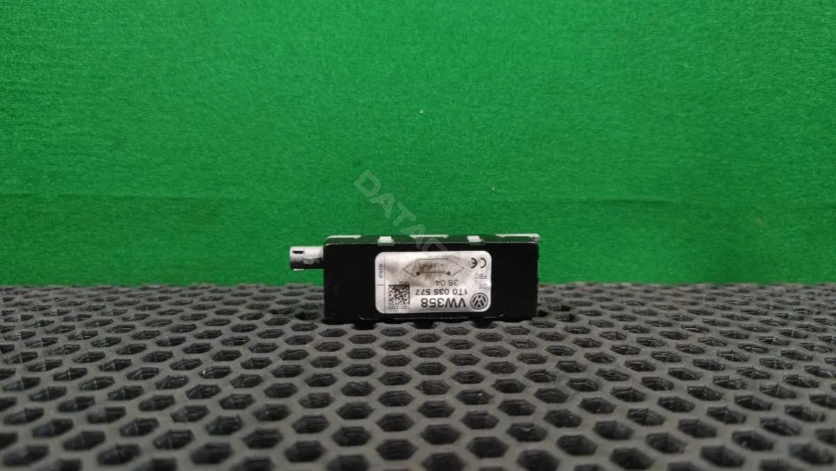 Усилитель антенны 1T0 035 577