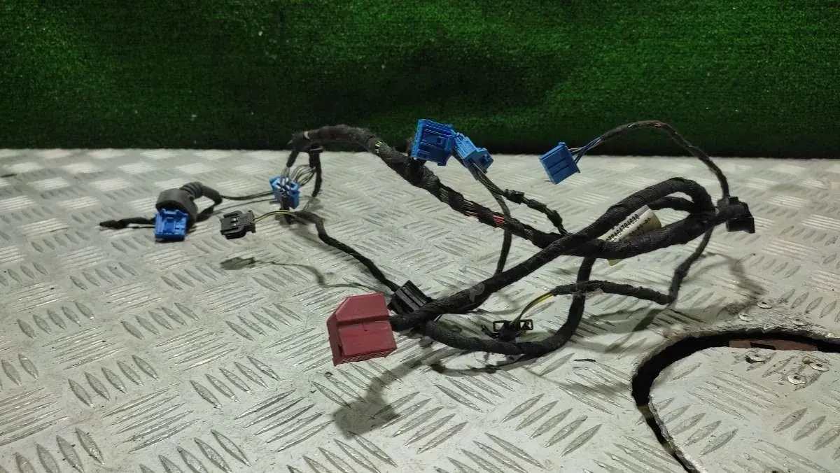 Проводка салона CZ2464704630