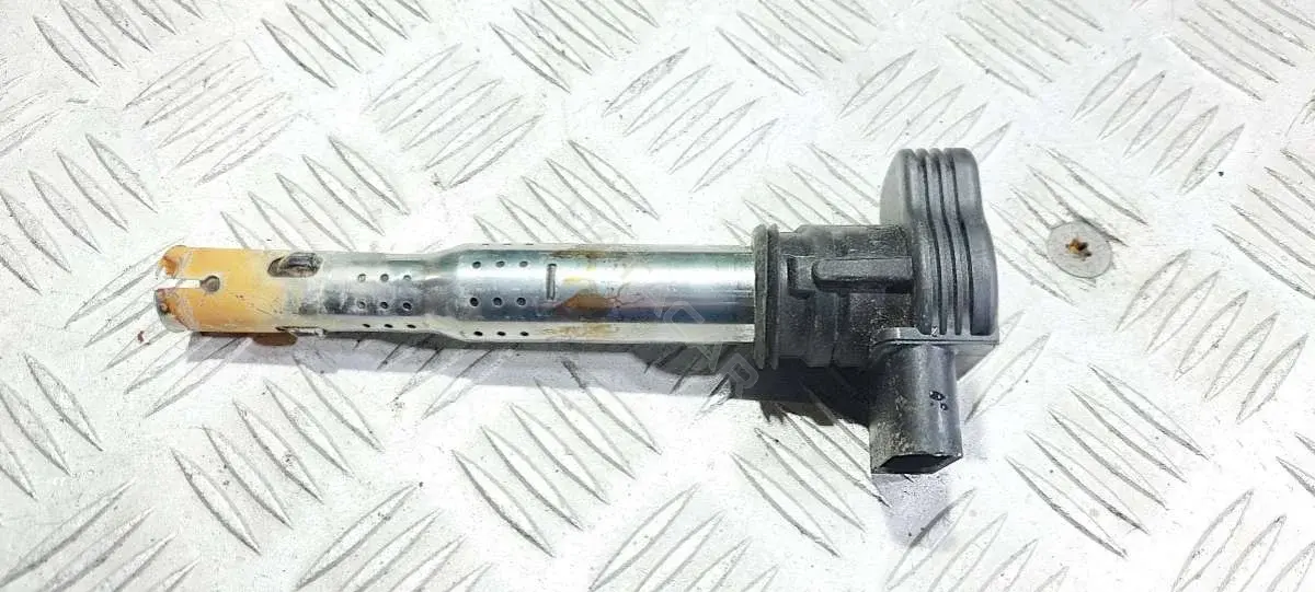 Катушка зажигания 07K905715E