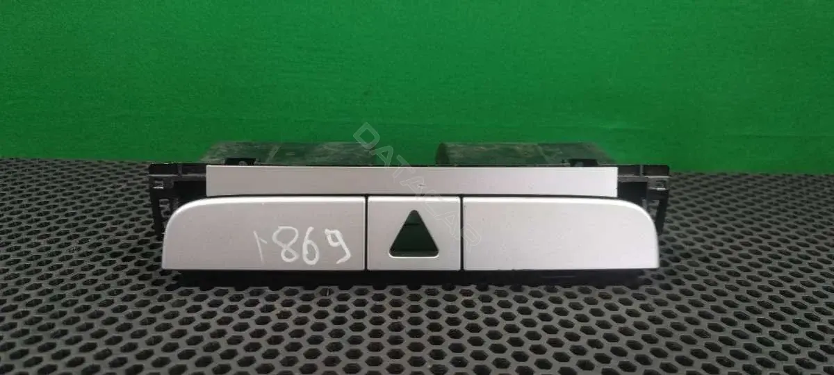 Бардачок 3C0 858 407