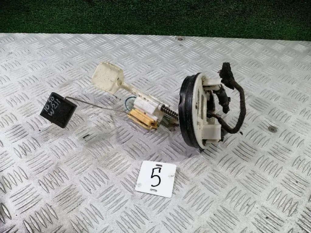 Датчик уровня топлива 1582881000, A2114701641