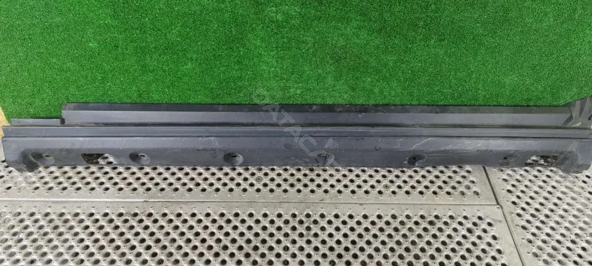 Накладка на порог 7000301