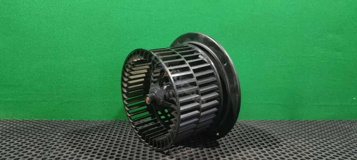 Моторчик печки 7M0 819 021, 95NW 18456 CC