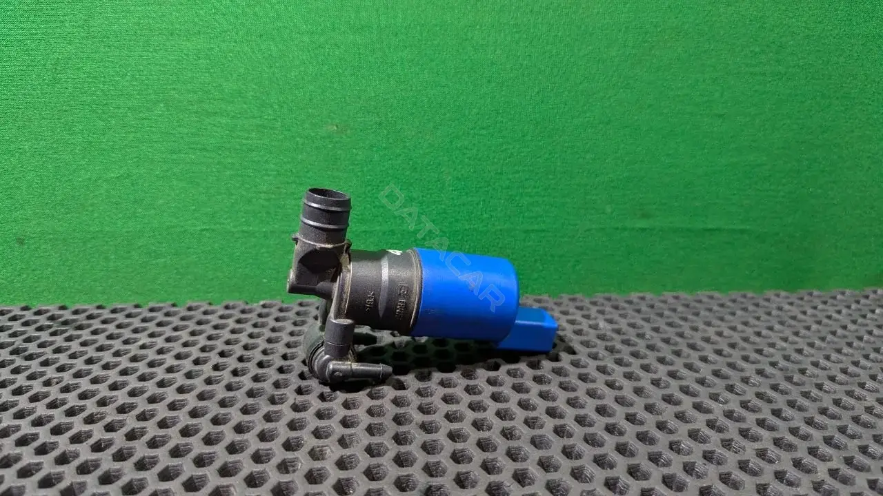 Насос омывателя AV61 13K082 AA